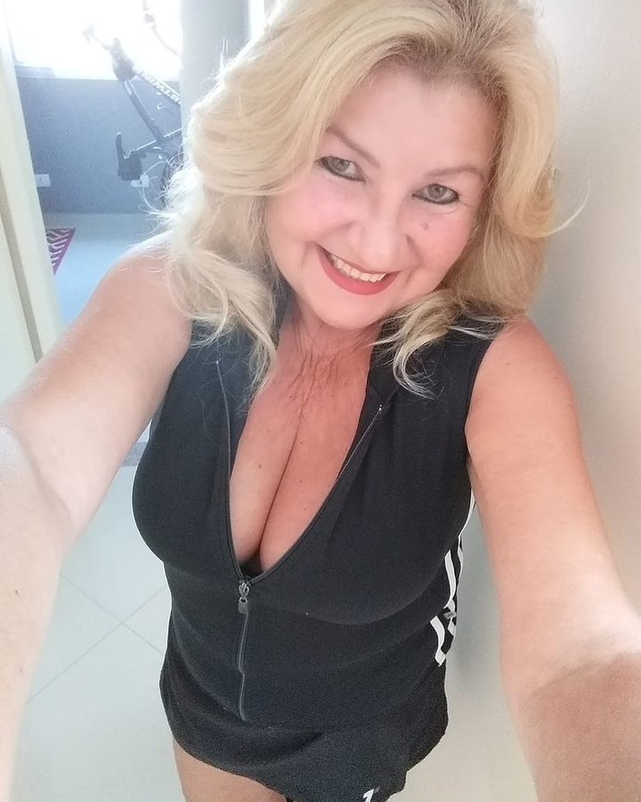 Nude et baise avec milf sexy du 57